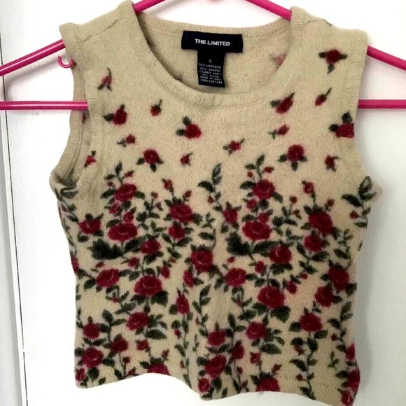 Rose sweater vest - Picture 1 of 2